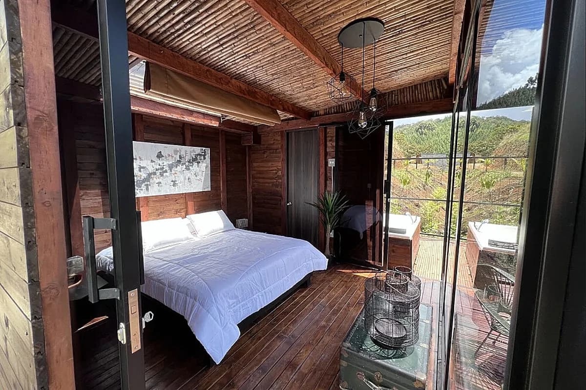 Bathroom inside a private cabin at Yaogará